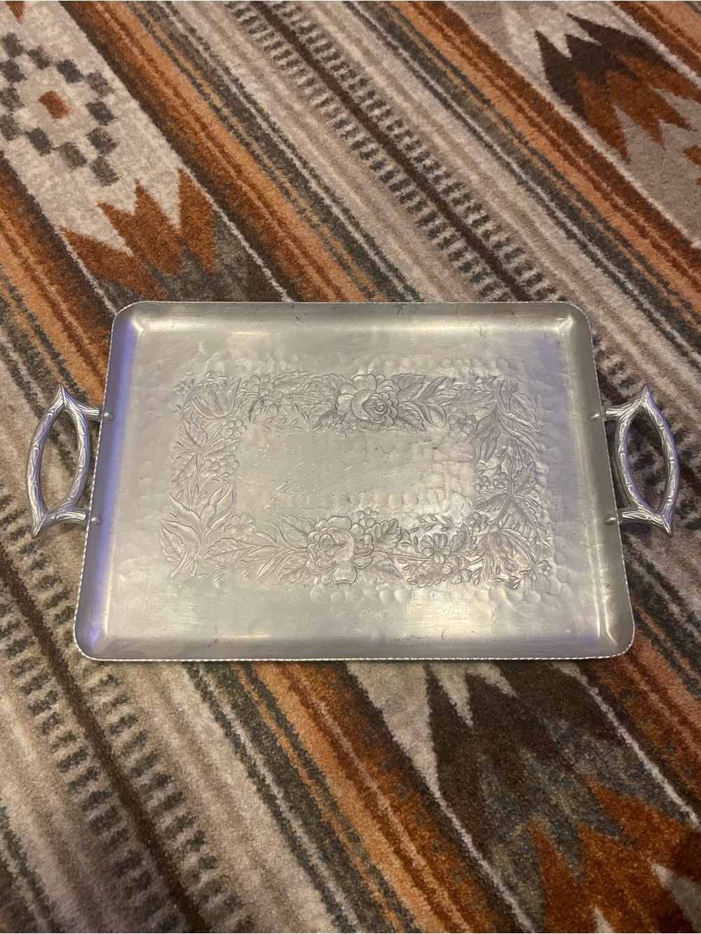 Everlast Hammered Alluminum Rectangular Serving Tray with Floral